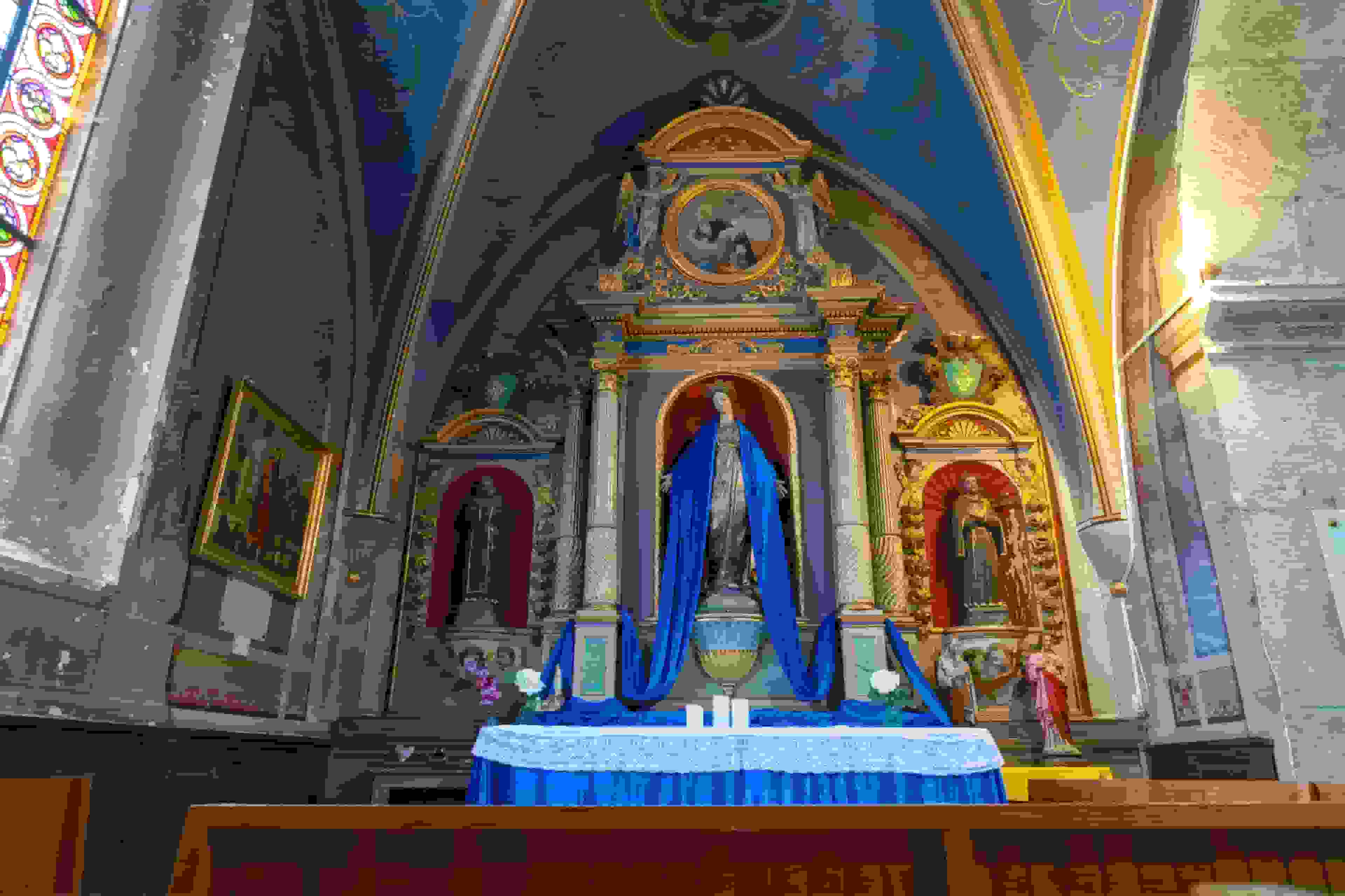 Intérieur de la chapelle (1)