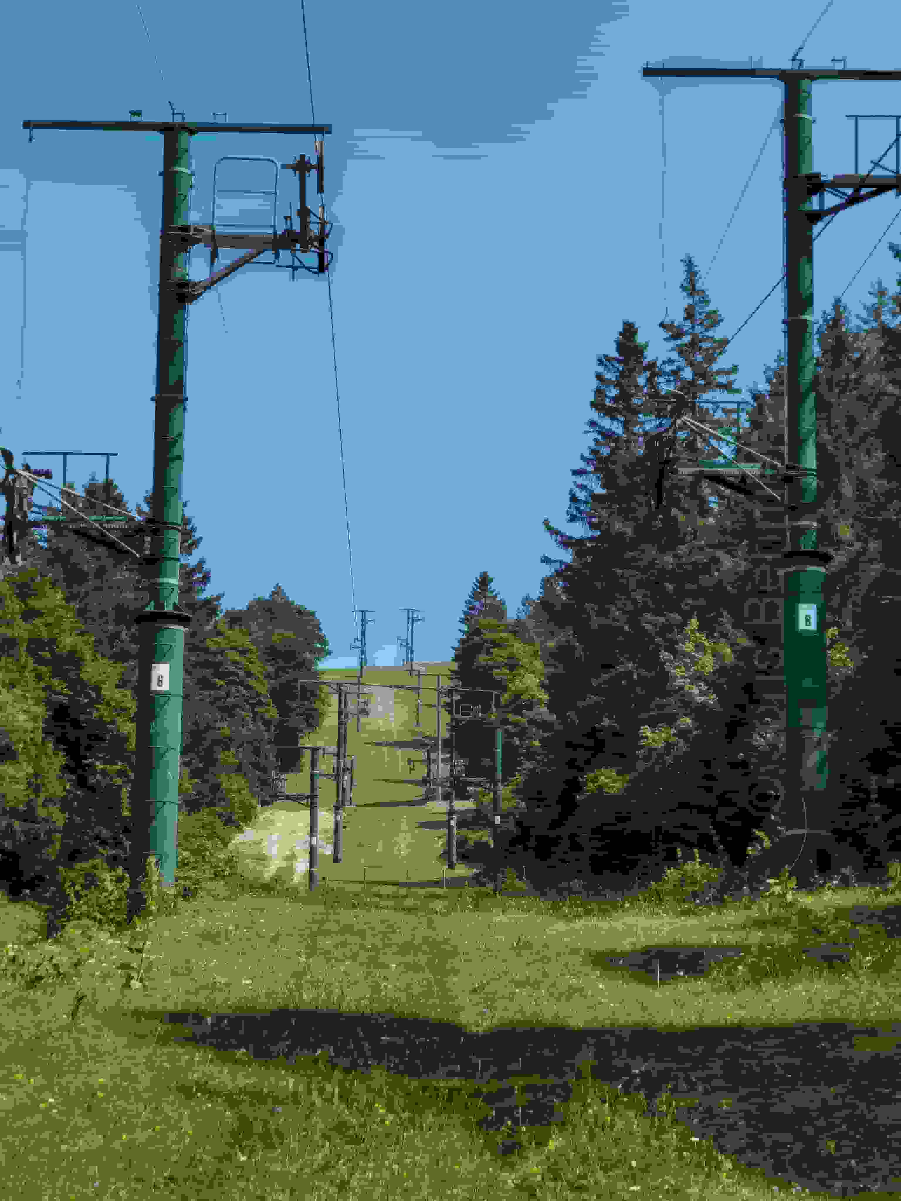 Sous le téléski de Super Longevilles