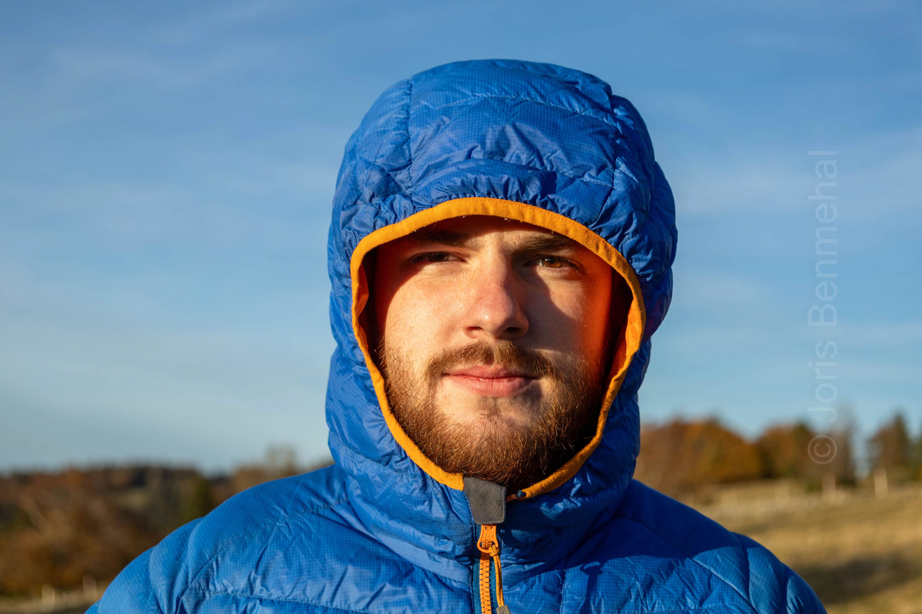 Capuche réglable et isolante